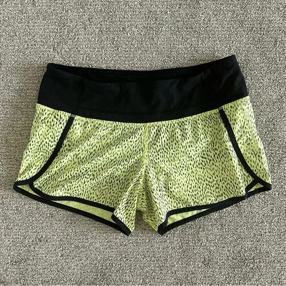 Lululemon Speed Shorts Lined Size 6 Yellow - Picture 1 of 8